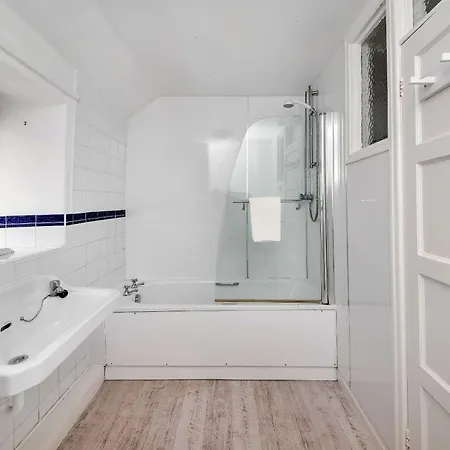 Holiday home Finest Retreats - *