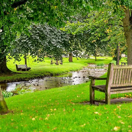 Finest Retreats - * Catterick Bridge