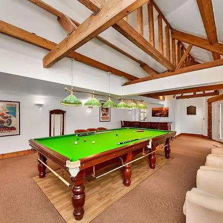 Finest Retreats - * Catterick Bridge